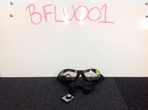 Bobster flux photochromic goggle w/ anti-fog lens