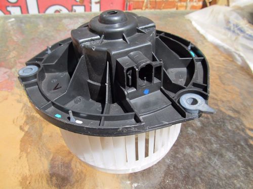 New 2004-09 general motors blower motor  hvac heater box fan 52408433