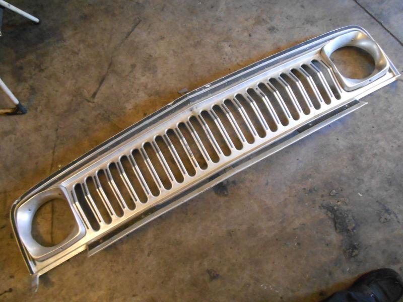 Wagoneer j10 j20 razor front grill with light surrounds