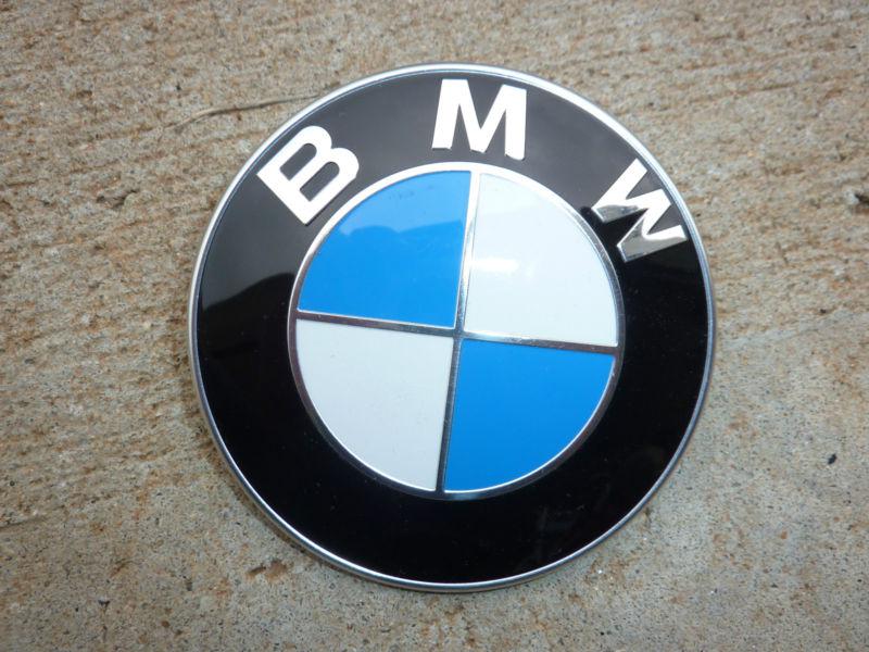 Bmw emblem bmw emblem badge logo round emblem oem  813237504