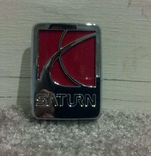 Saturn ion   emblem  oem   22710102