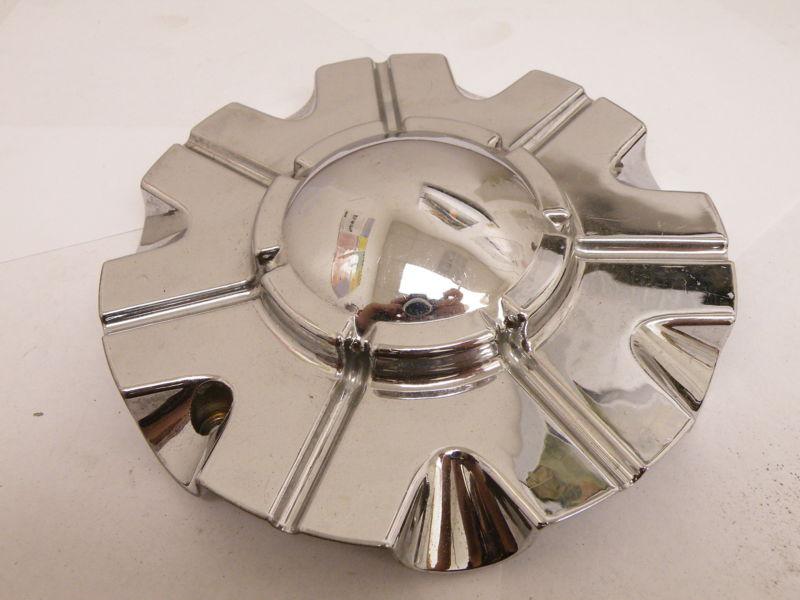 (1) bdw704 used chrome wheel hub cover center cap