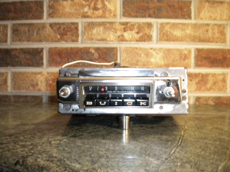 64 buick special, skylark and gs radio radio in very nice condition.
