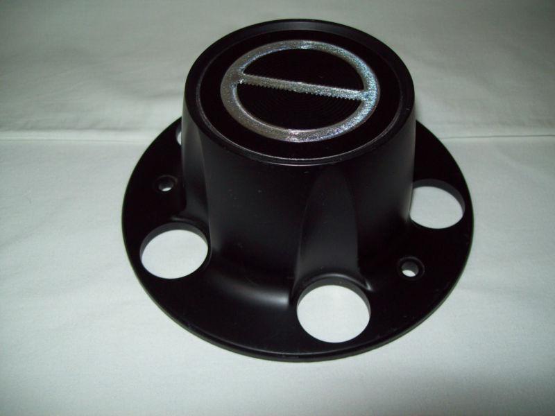 Ford wheel center cap / hubcap black - fits ford ranger & bronco ii - oem