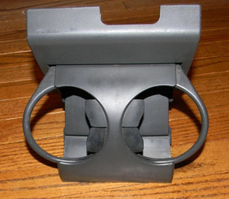 Cadillac seville sls console cup holder 98-04