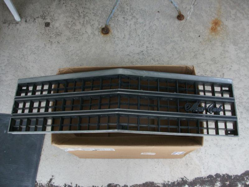 1983-86 chevy monte carlo grill