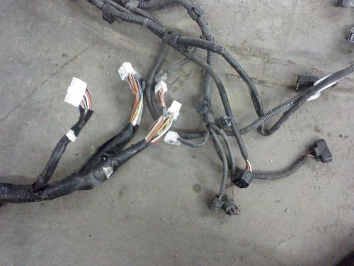 Toyota prius wiring harness  2008 1.5l auto damaged, crushed white connectors