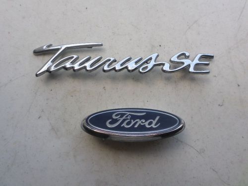 96-99 ford taurus se trunk emblem f78b-17e938-aa logo f8db-17e938-aa decal set