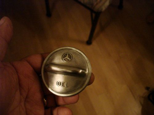 Mercedes w123 engine oil cap