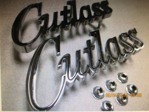 1971-1972 cutlass - supreme &#034; cutlass&#034; front fender emblem script new