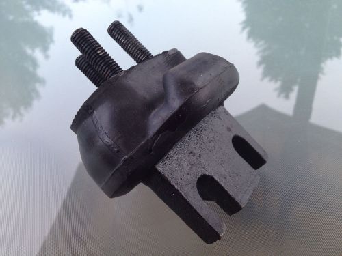 Front transmission mount for late type 1 vw beetle bug
