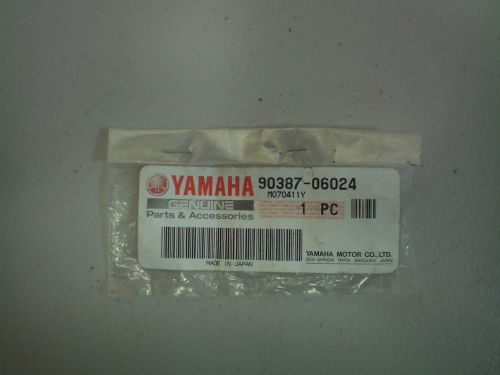 Yamaha snowmobile tail light collar pn: 90387-06024