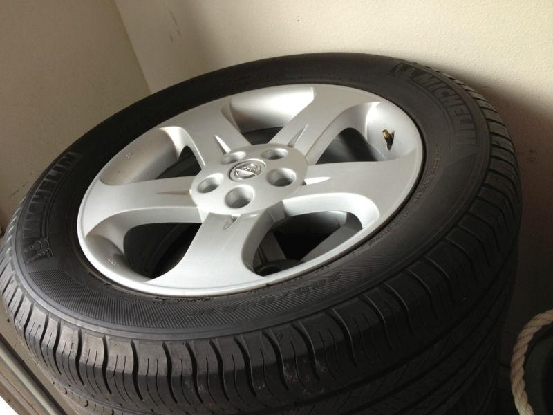 Nissan 18" wheels and tires