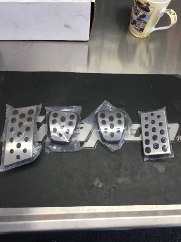 Mustang racing pedal covers