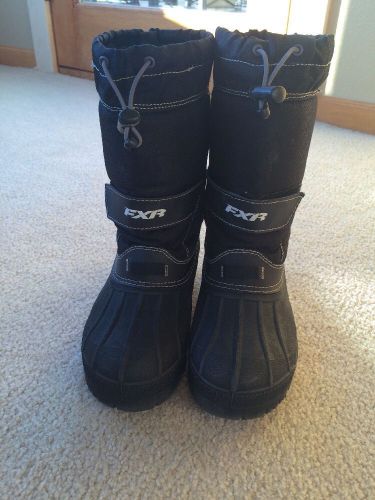 Fxr shredder boots youth 3 great condition!