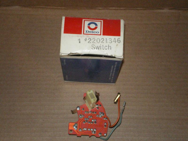 Nos 1976-85 chevrolet cadillac pontiac windshield washer pump switch 22021346