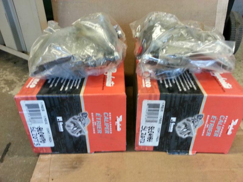 Raybestos frc10514 front brake caliper pair in box