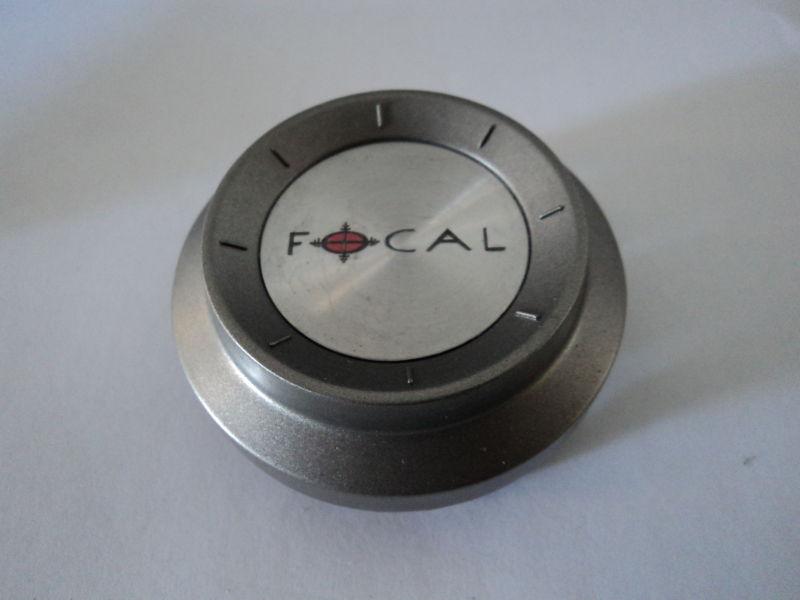 (1) focal c-300 89-9117-cap used silver wheel rim hub cover center cap