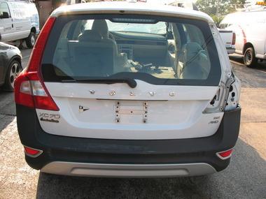 2009 VOLVO XC70 SLAVAGE FLOODED PARTIALLY PARTING OUT, US $2,900.00, image 5