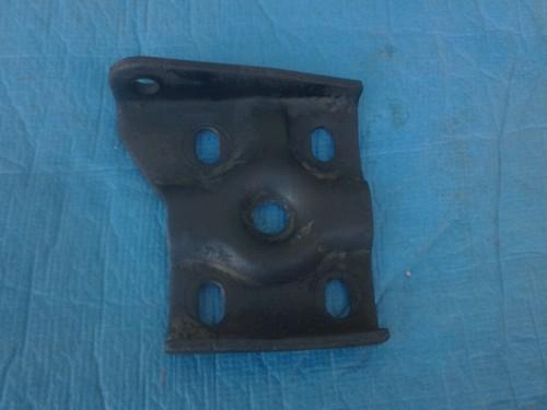 1971-1980 scout ii leaf spring/ lower shock mount plate right rear left front