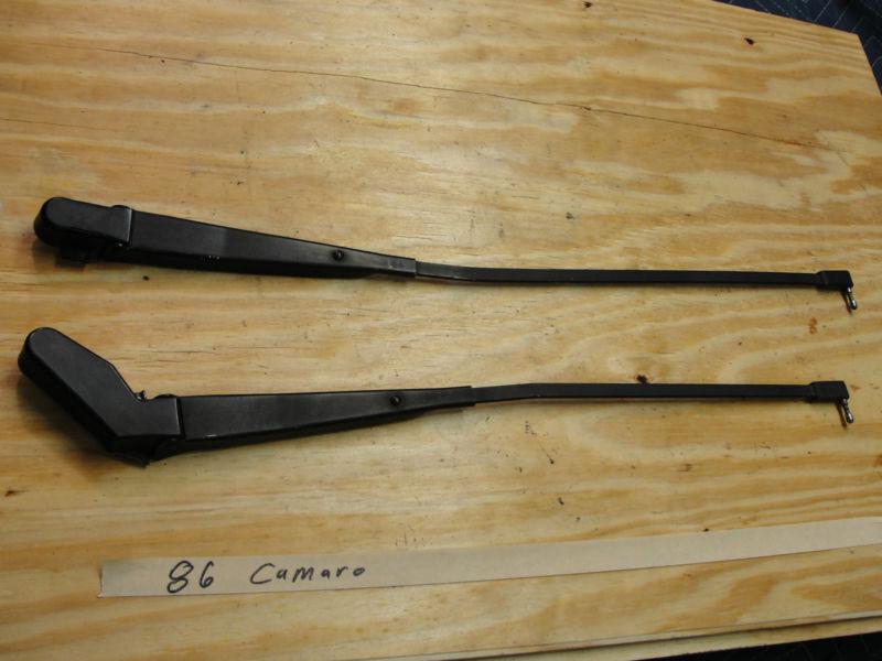 Oem 82-86 chevrolet chevy camaro firebird z28 iroc-  windshield wiper arms (set)