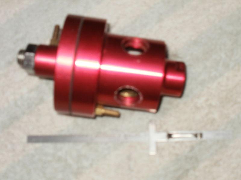 Large size fuel pressure regulator for fi systems on big block engines