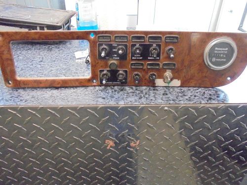 2001 peterbilt 378 switch panel with hour meter