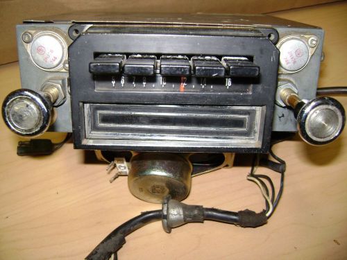 1968 motorola mercury truck am 8 track radio (also fits ford mustang)