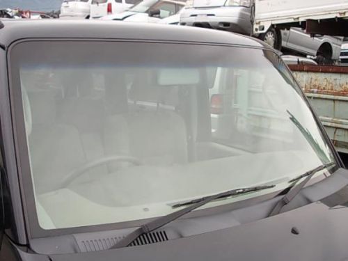 Suzuki every 2007 front window glass [4611200]