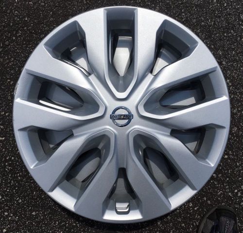 2015-16 nissan rogue 17&#034; oem silver hubcaps (complete set of 4)