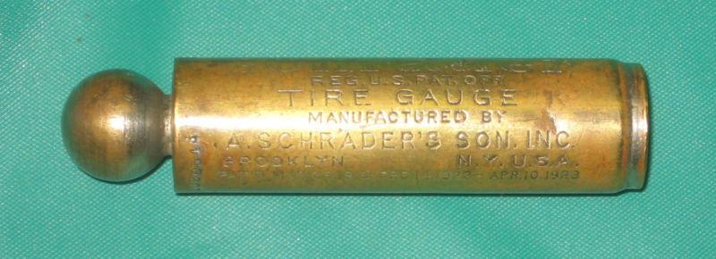 Vintage schrader tire pressure gauge  pat 1923