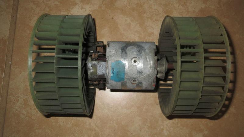 Mercedes  w124 blower motor behr bosch oem without dust filter needs new brushes