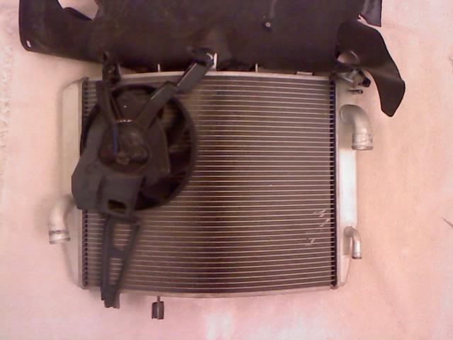 05 06 636 zx6r radiator with fan
