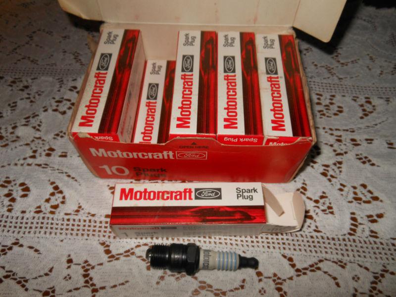 New in box 10 pc motorcraft ford arf8 spark plugs made in usa