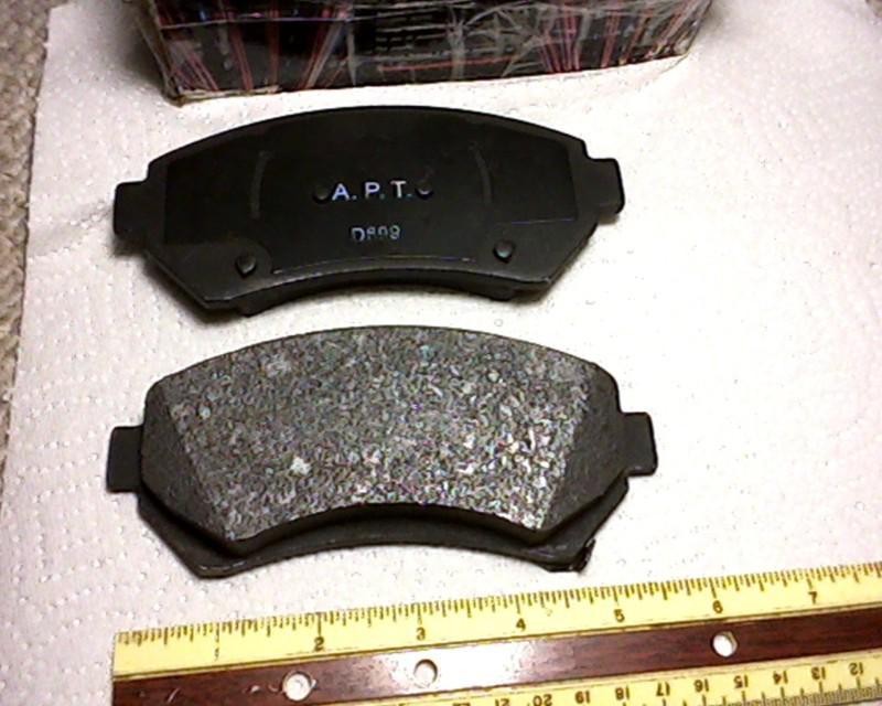 1998 cadillac deville ceramic low dust front brake pads apt ced699