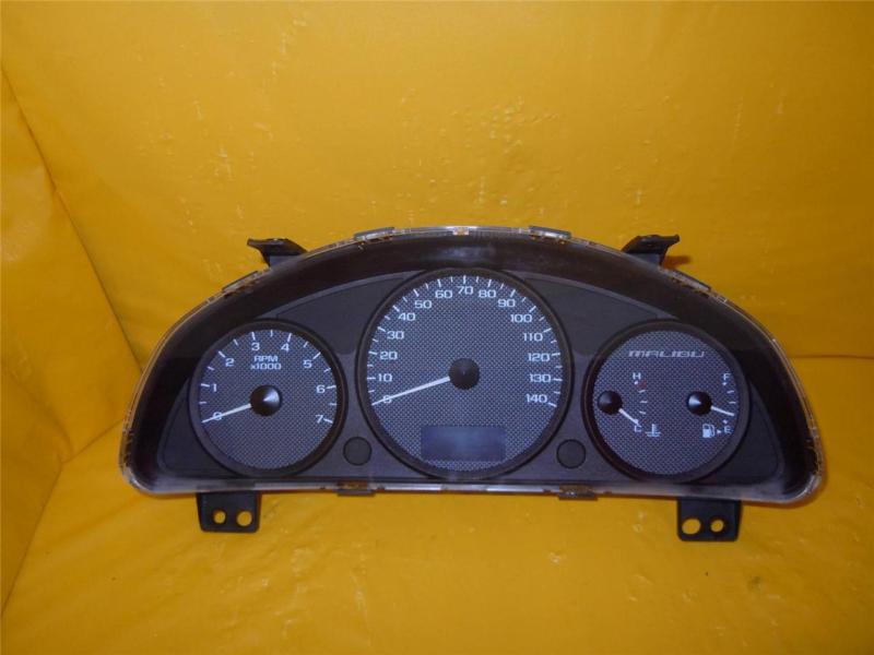 05 malibu speedometer instrument cluster dash panel gauges 110k