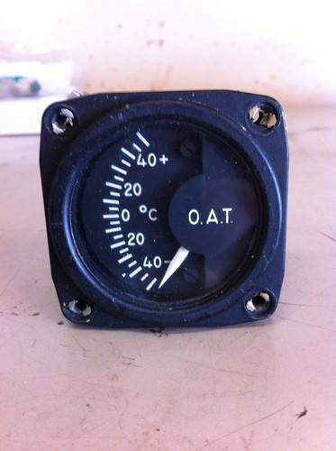 Aircraft oat indicator