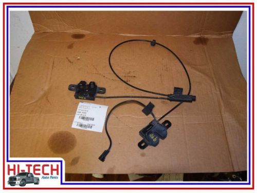 12 volvo s60 left lh and right rh hood latch