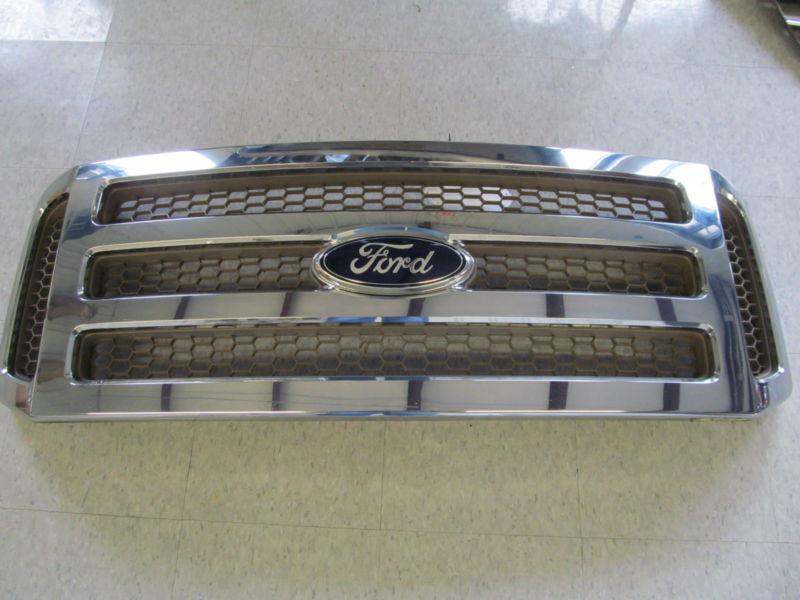 05 06 07 ford f350 oem grille nice