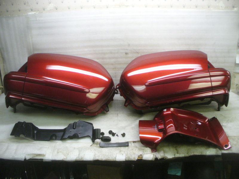 Honda 2000 era goldwing gl 1800 red saddle bags with rear panel & related parts.