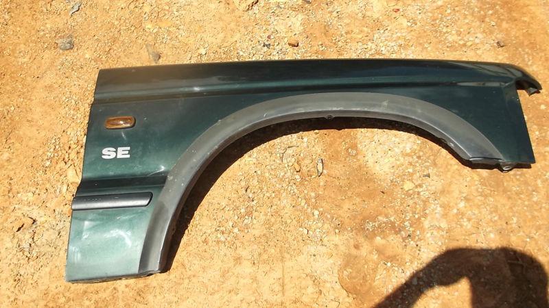 Land rover discovery 2 front right fender w. flare green 99-02 03 04 passenger
