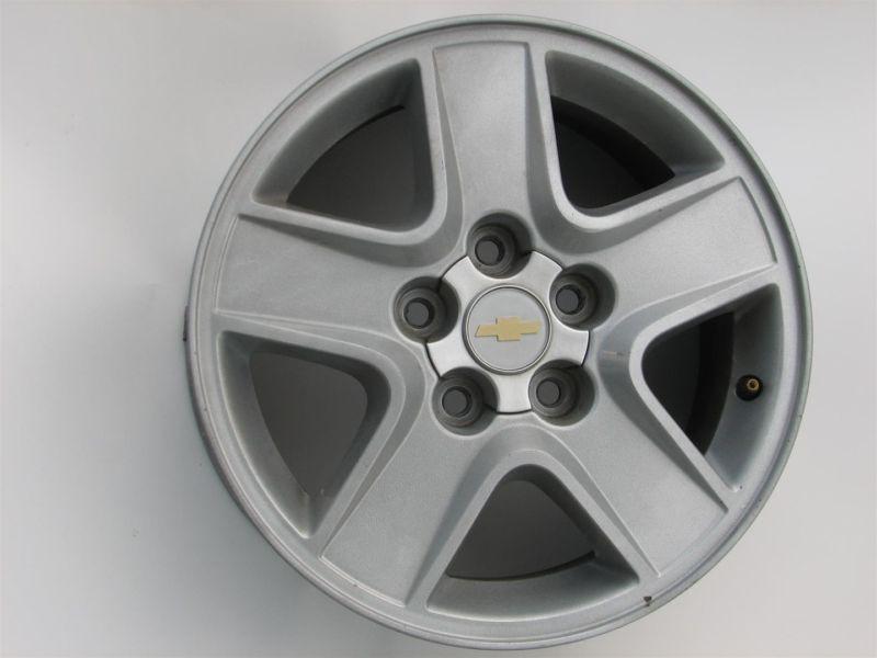 04 05 chevy malibu 15x6 1/2"  aluminum wheel w/ center cap