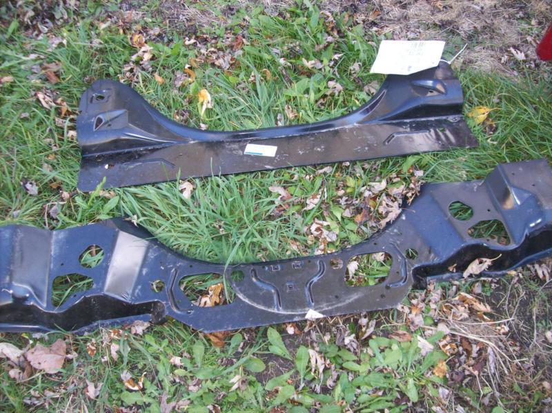 1999-2004 mustang rear body panel [2 pieces ] new