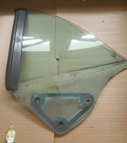 Ford mustang oem left side convertible rear quarter window