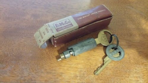 Nos 1951 ford trunk lock with keys fomoco 51