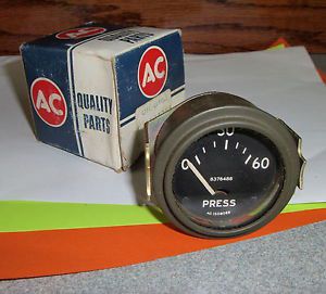 New old stock - one each &#034; ac quality parts &#034; # 1508069 oil pressure gauge