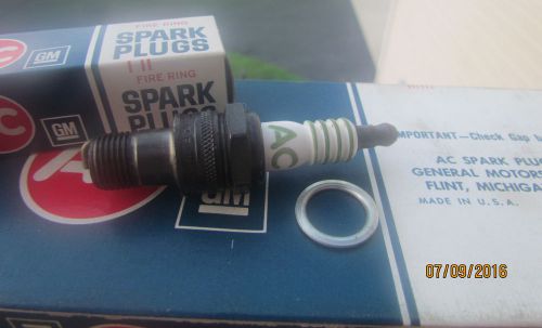 Nos ac gm 46n w/4 green equal stripes fire ring spark plug (8) 5612630