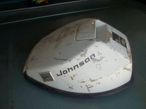 1960&#039;s 70&#039;s johnson 9 1/2 hp outboard engine cover
