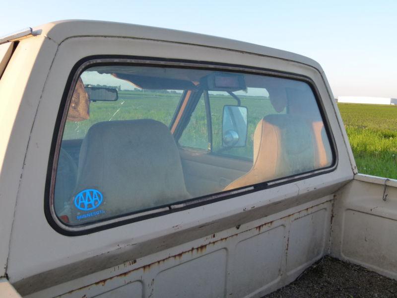 Rear window seal w/ chrome for 79-85 vw volkswagen rabbit mk1 pickup truck caddy