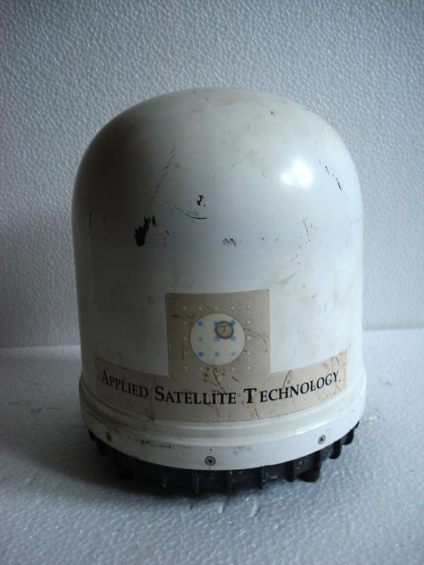 Thrane & thrane sailor antenna p/n 403007c-thr - 1999/10 - ship's original